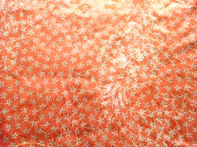  アンティーク　綸子花薬玉模様着物